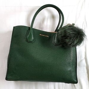 Michael Kors NWT Mercer Green Crossbody
